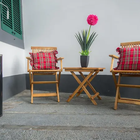 招待所 Comercial Boutique 蓬塔德尔加达