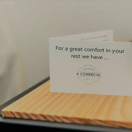 招待所 Comercial Boutique 蓬塔德尔加达