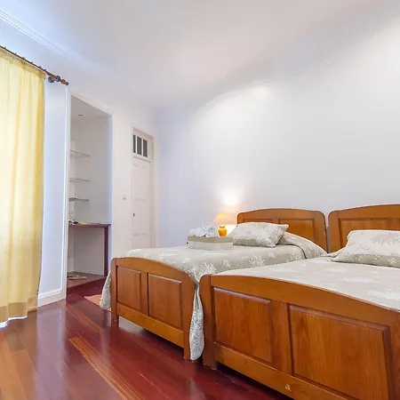 Comercial Boutique Guest House 3* Понта-Делгада