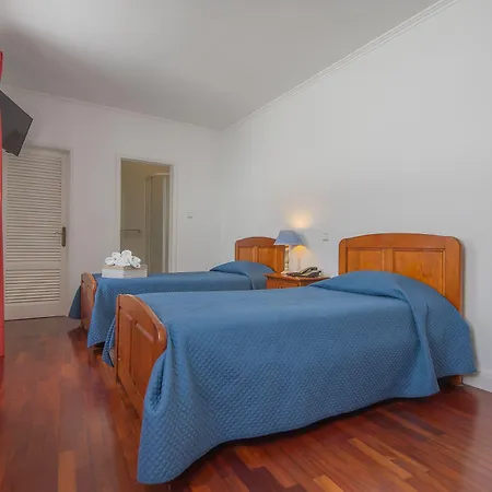 Comercial Boutique Guest House 3*