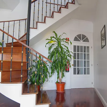 Comercial Boutique Guest House 3* Понта-Делгада