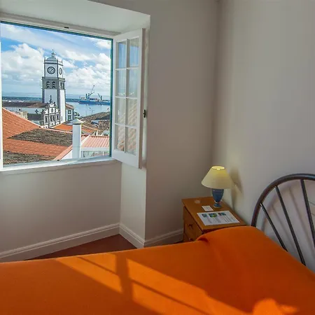 Comercial Boutique Guest House 3* Понта-Делгада