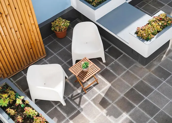 Comercial Boutique 3* Πόντα Ντελγκάντα