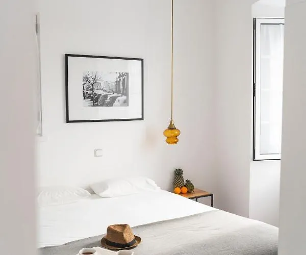 Πανσιόν Comercial Boutique 3*