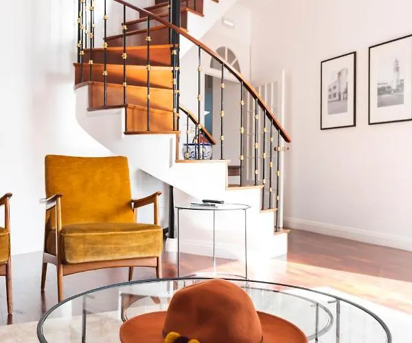 Πανσιόν Comercial Boutique 3*