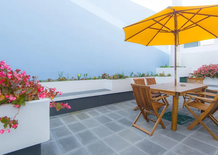 Πανσιόν Comercial Boutique Πόντα Ντελγκάντα