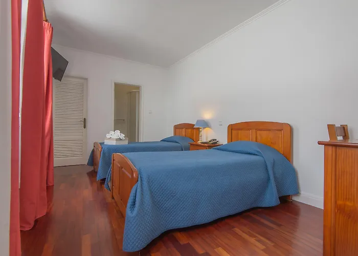 Comercial Boutique 3*