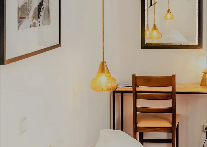 Comercial Boutique Πόντα Ντελγκάντα