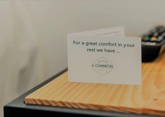 Πανσιόν Comercial Boutique Πόντα Ντελγκάντα