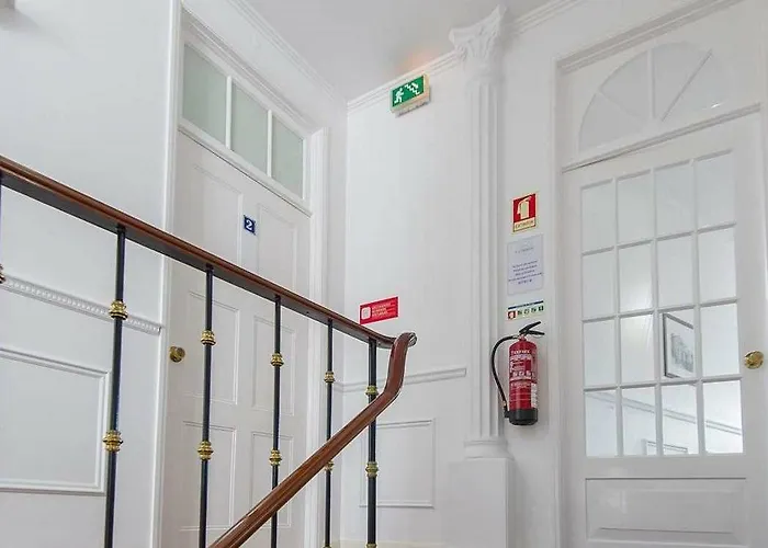 Comercial Boutique 3* Πόντα Ντελγκάντα